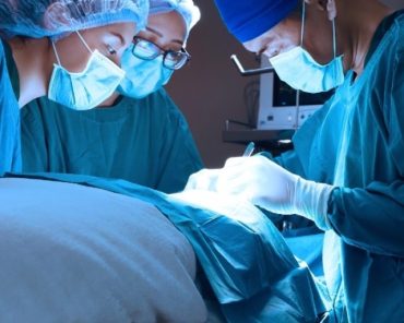 Step-by-Step Guide of Robotic Surgery for Urinary B ...